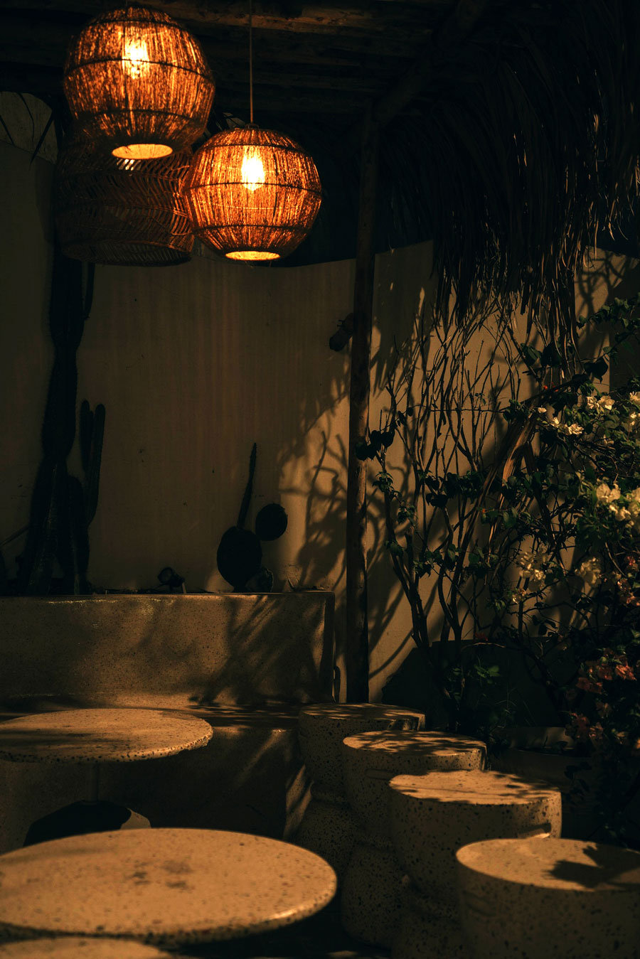 内観_テーブル01