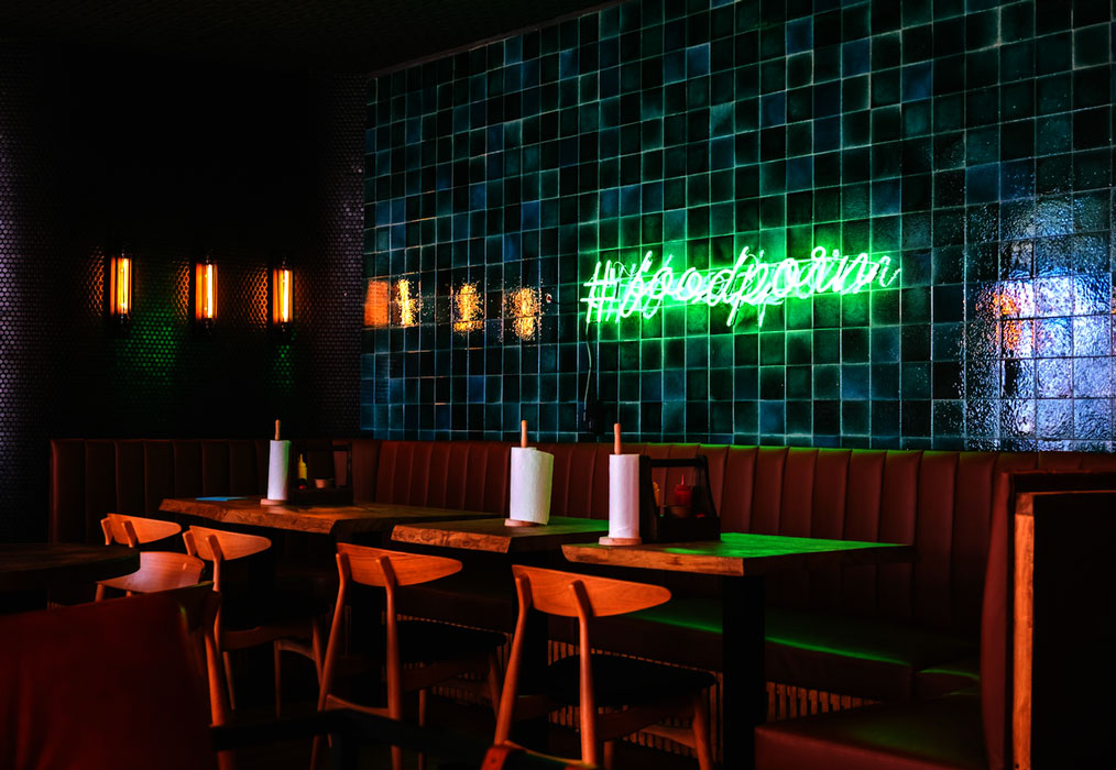 内観_テーブル02